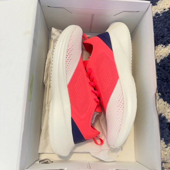 NIB NEW APL Women's Techloom Dream Ivory Magenta Roayl Navy Size 8 - Picture 2 of 9